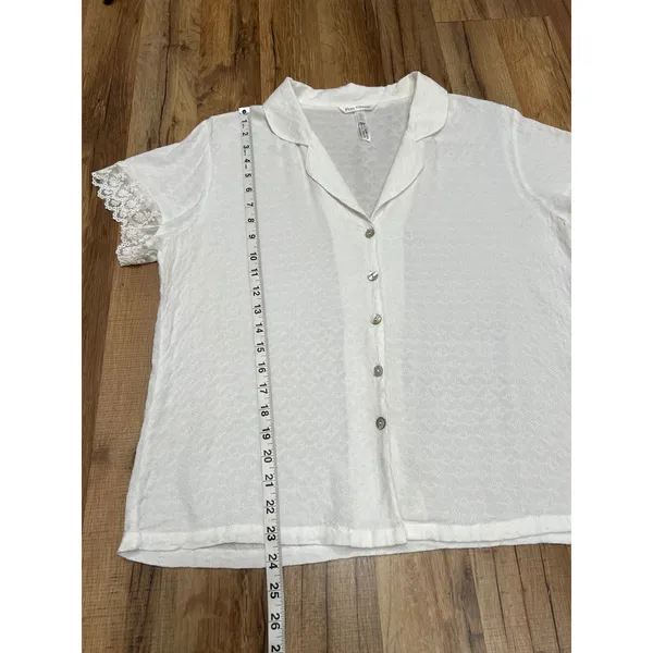 Flora Nikrooz‎ Lace Trim Top L | 100% Rayon | Short Sleeve Button Front - Image 5
