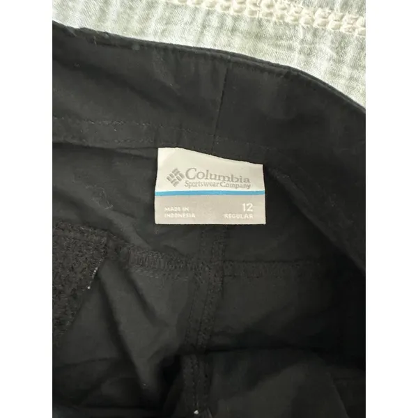 New Columbia PFG Omni Shade UPF50 Women's Aruba Roll Up Snap Pants Black 12 - Image 5