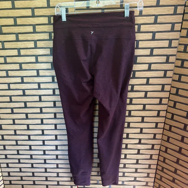 Old Navy Cozecore Burgundy Joggers‎ Size Small - Image 2