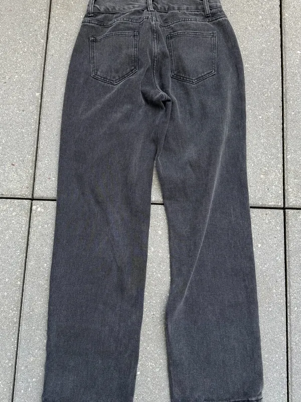 White Fox Fashion Society Mid Rise Straight Leg Jeans Acid Black XS - Image 4