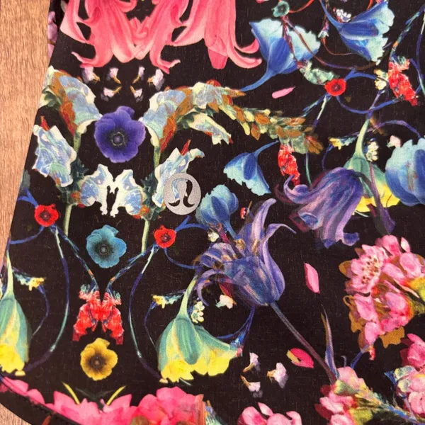 Lululemon Athletica Hotty Hot High Rise Skirt Skort Black Flowerscope Floral 4 - Image 7