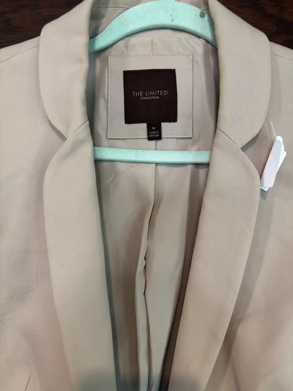 The limited cream suit jacket  - Image 2