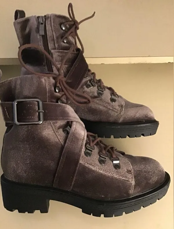 Steve Madden women velvet combat Extreme boots US 6 - Image 10