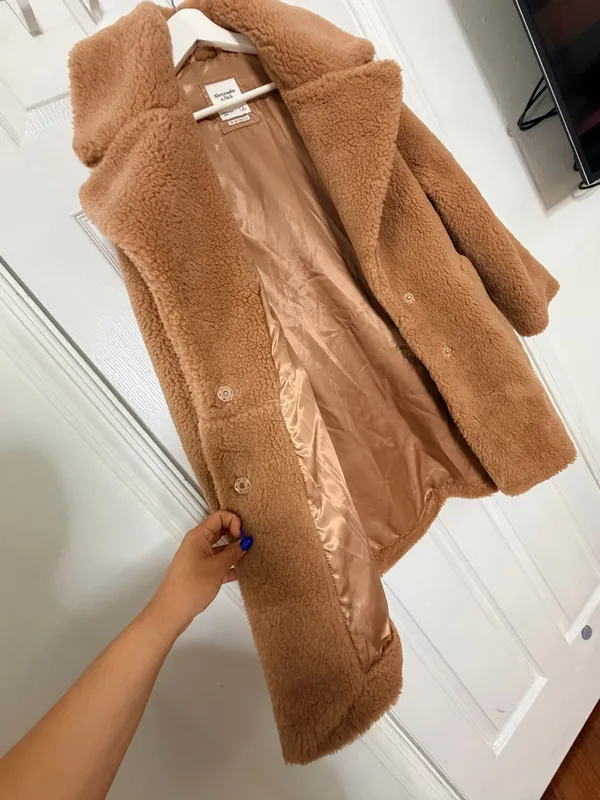Abercrombie & Fitch The A&F Teddy Coat Size S Camel Brown Faux Fur Sherpa Cozy - Image 6