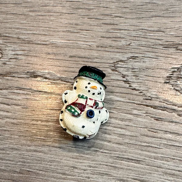 Vintage‎ Snowman Pin Brooch Holiday Christmas Winter Accessory Cute Fun - Image 2