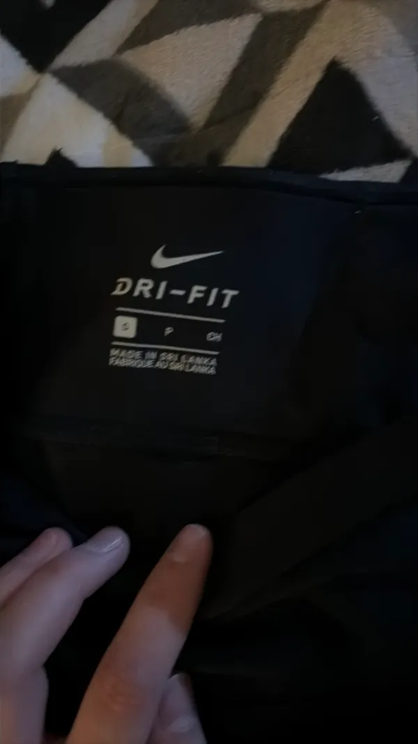 Nike Dri-Fit Capri Black Leggings Small Women’s - Image 2