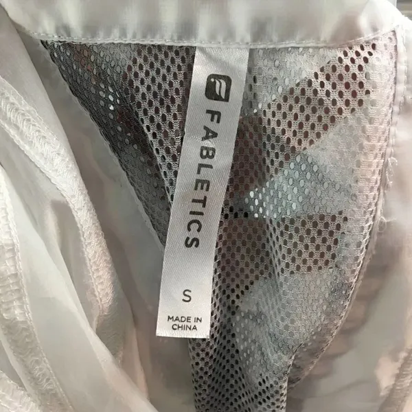 Fabletics Yoga Nylon Sleeveless Zippered Best Jacket Size Small - Image 8
