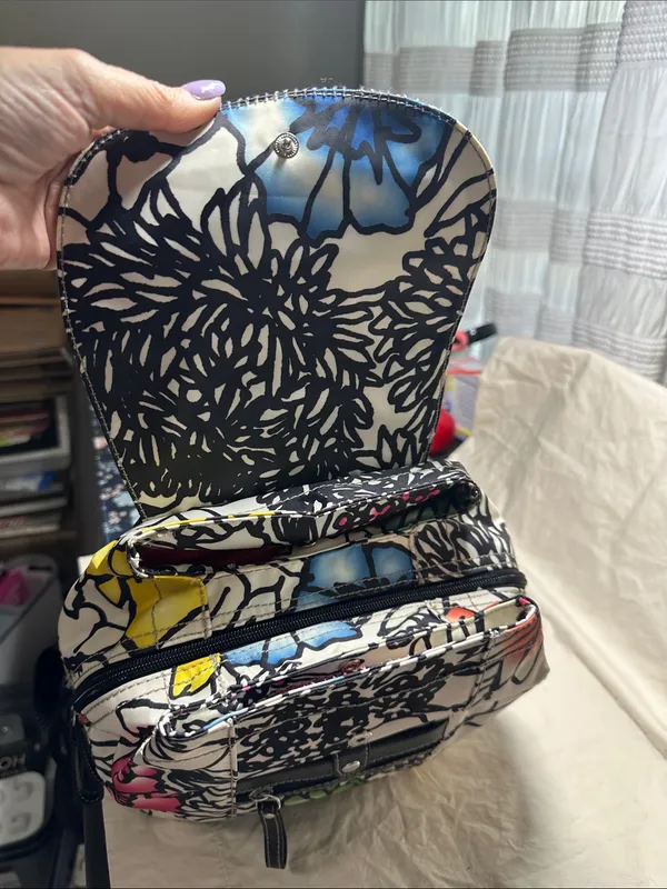 Nine West backpack style purse Excellent condition. - Image 6