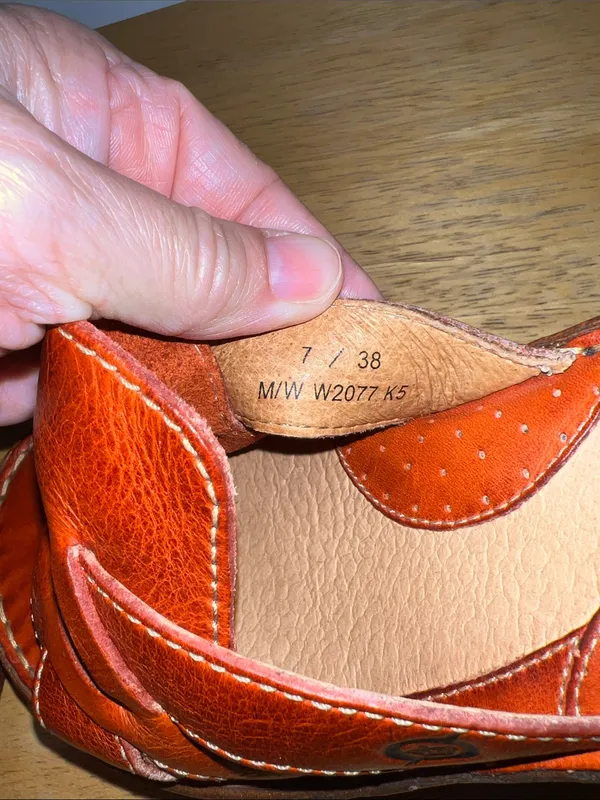Born Women's Cognac Brown Woven Leather Slide Platform Wedge Sandals Size 7 - Image 6