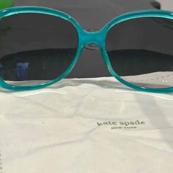 Kate Spade Green Wraparound Sunglasses with Matte Finish - Image 11