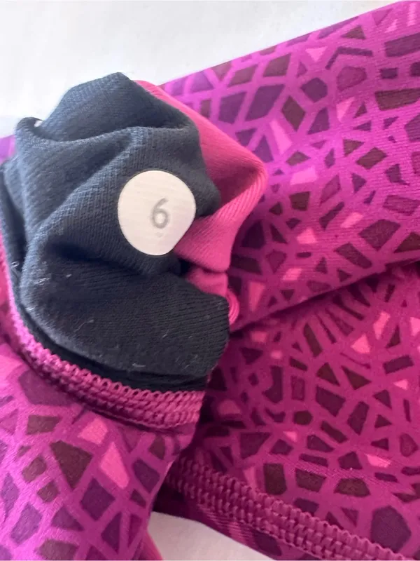 lululemon athletica Magenta & Purple Patterned Leggings - Image 3