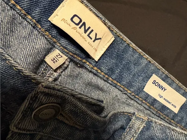 Only Light Blue Wide-Leg Distressed Jeans - Image 2
