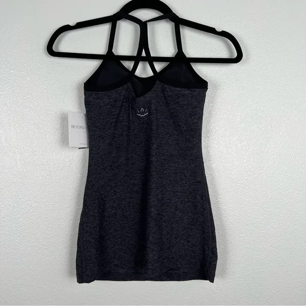 BEYOND Yoga‎ Kiss My Abs Pilates Tank Sz XS NWT - Image 4