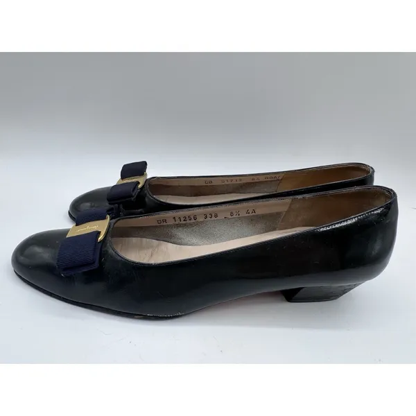 Salvatore Ferragamo Boutique Vara Bow Pumps Black Leather‎ Women's 8.5 AAA - Image 11