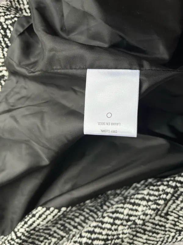Laura Scott Coat  - Image 12