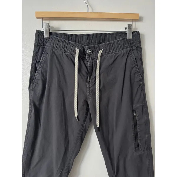Vuori S Women’s Ripstop Pants in Dark Grey - Image 4