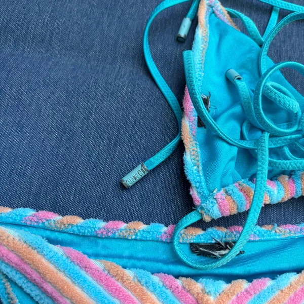 Triangl Bikini - Image 2