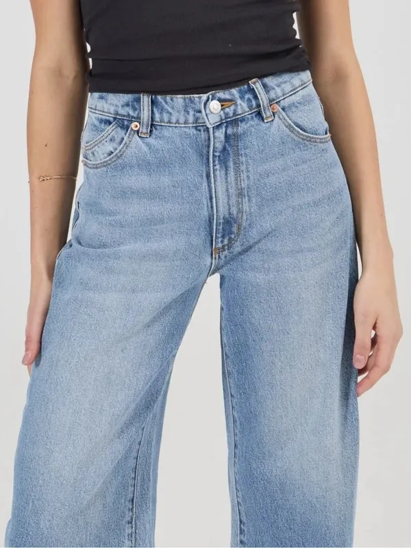 Rolla’s Gigi Barrel Jeans Size 26 High Rise Curved Leg Light Wash Denim - Image 8