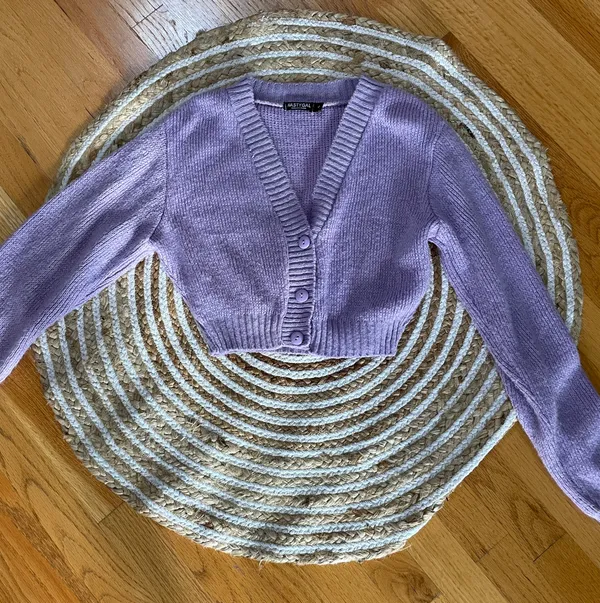 Nasty Gal Knit The Floor V-Neck Cropped Cardigan - Image 3