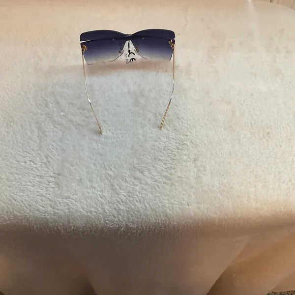 Lite weight sunglasses Blue - Image 3