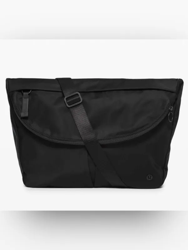 Lululemon All Night Festival Bag Large in Black Vol 10L Athleisure Minimalist - Image 4