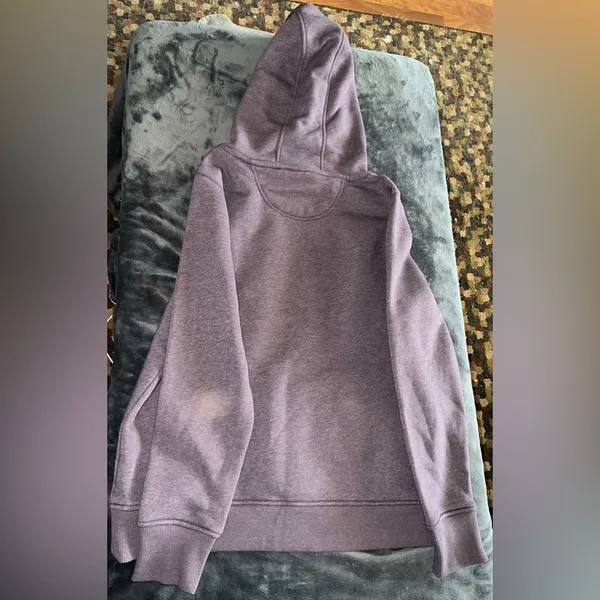 Carhartt Hoodie Size Medium (8-10) - Image 7