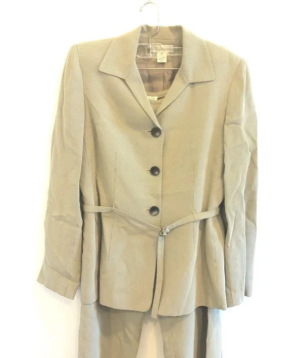 Ann Taylor Petites Blazer and Trousers Set - Image 11