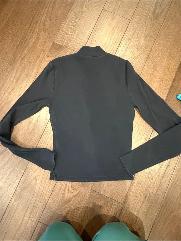 Abercrombie & Fitch So Soft Essentials Black Mock Neck Medium - C27-166 - Image 5