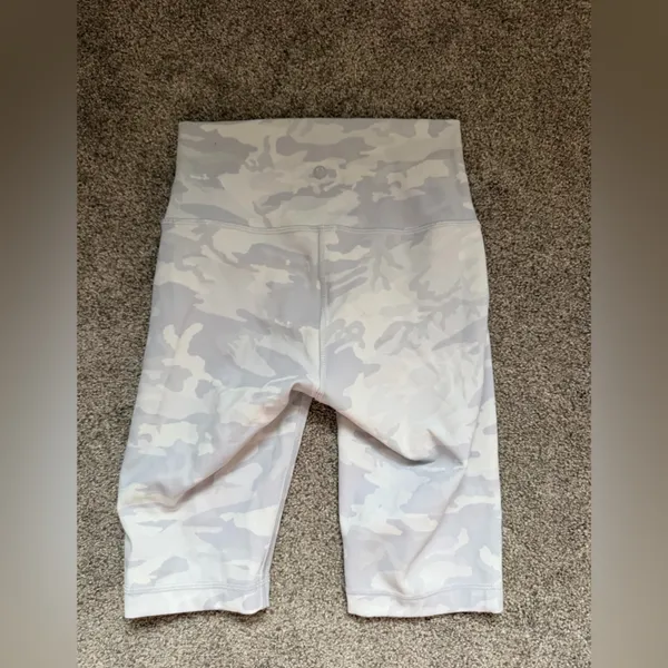 Lululemon Wunder Under Short 10" *Ribbed in Incognito Camo Jacquard White Size 4 - Image 13