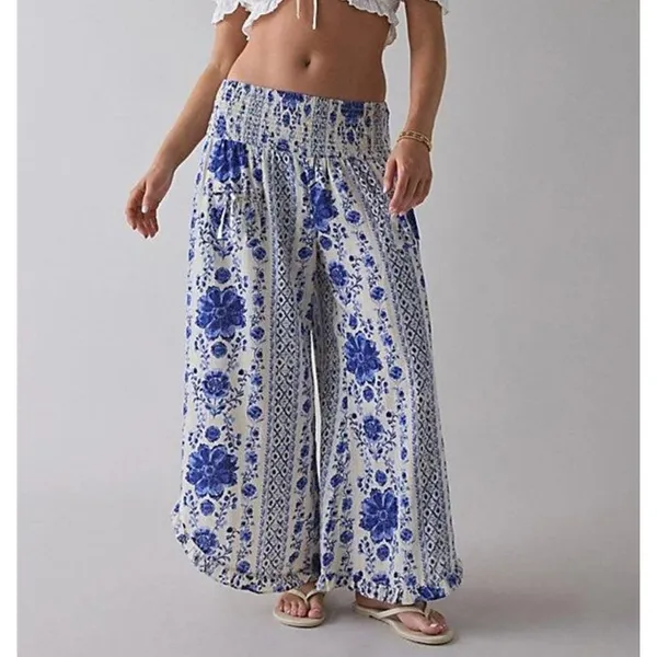 Urban Outfitters Pants smocked floral wide leg crop womens Blue (medium) boho - Image 5