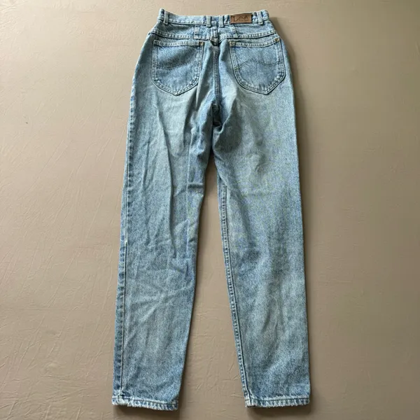 Vintage 90s Lee Slim Straight Fit Jeans - Image 3