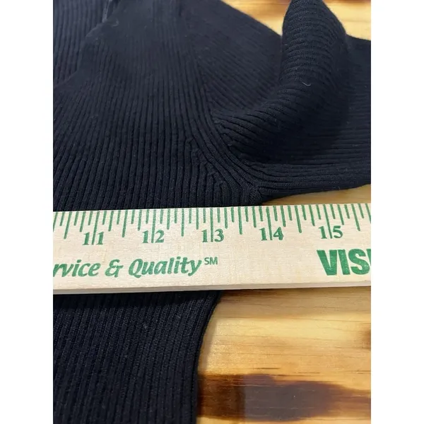 Olive + Oak Women's‎ Black Long Sleeve Pullover Knit Sweater Size Medium Classic - Image 4