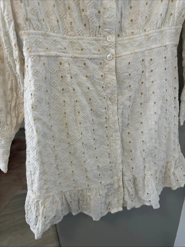 $198 Karlie Cream Eyelet Button-Front Ruffle Mini Dress M - Image 6