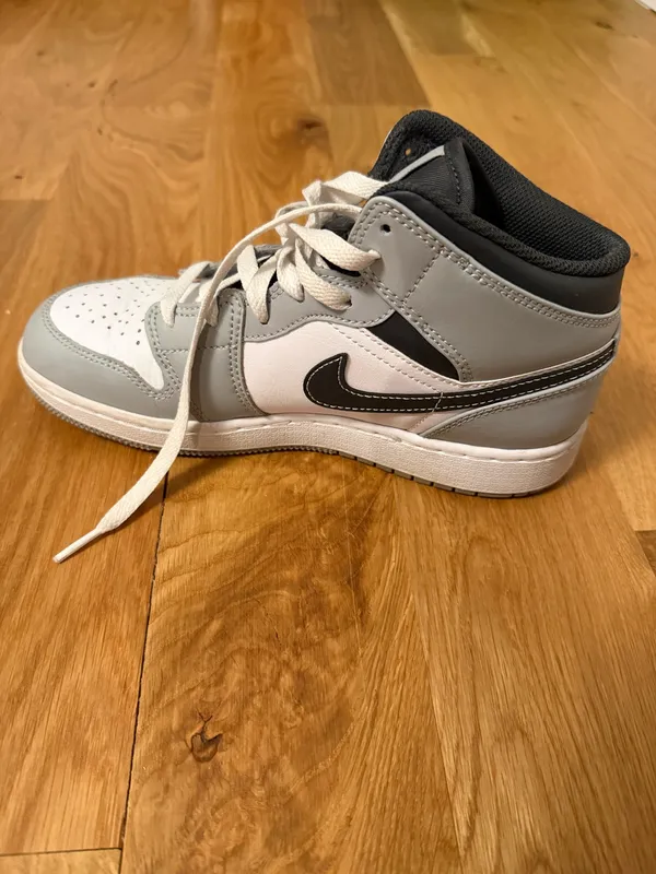 Nike Jordan Mid - Image 5