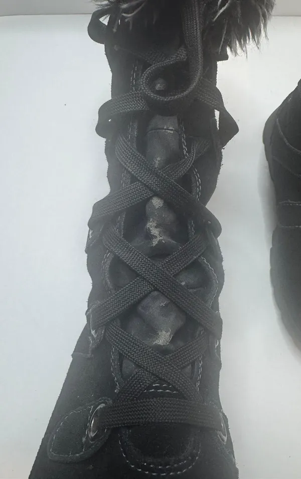 Waterproof Gojo Black Suede Boots Size 8.5M - Image 4