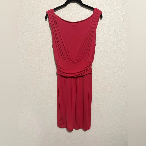 Max Studio Specialty Products Chic Sleeveless Red Midi Dress - Image 4