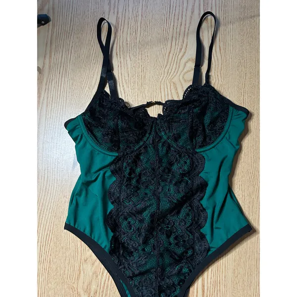 New Women’s 1pc Lingerie Thong Bottom Black Dark Hunter Green size Small - Image 3