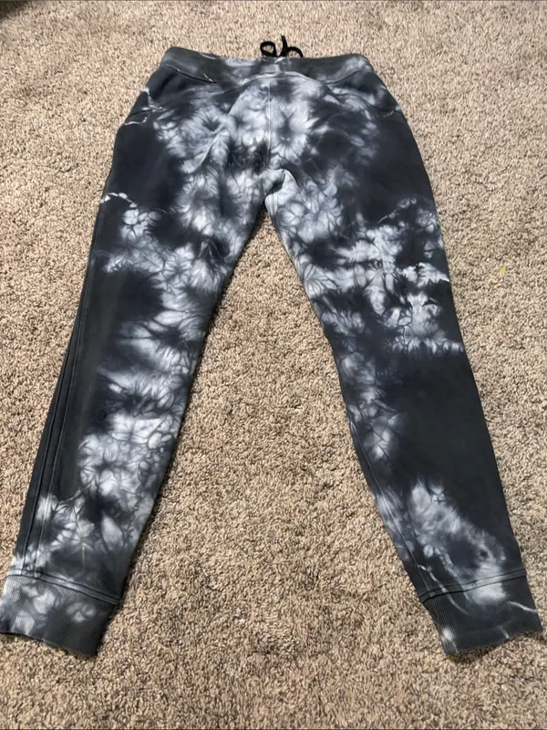 Lululemon Warm Down Jogger *Earth Dye size 8 - Image 4