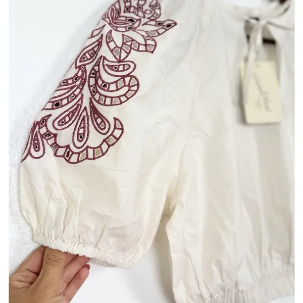 NWT Universal Thread Boho Embroidered Peasant Crop Top XS Cottagecore - Image 5