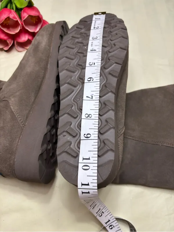 Bearpaw Genevieve Women's Size 9 Brown Suede Faux Fur Trim Winter Boots - Image 3