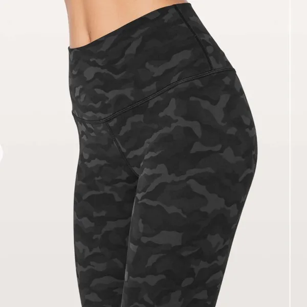 Lululemon Align Crop *21" Sequoia Camo Print Deep Coal Black - Image 3