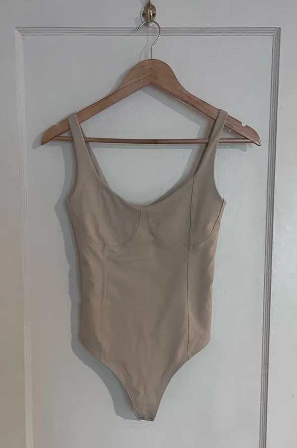 Abercrombie Tan Bodysuit Tank Top Small - Image 5