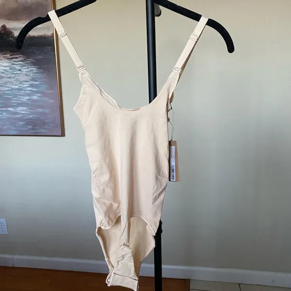 NWT Skims‎ Everyday Sculpt Bodysuit Sand Size L - Image 3
