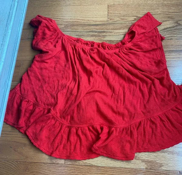 WORN ONCE  TOP - Image 2