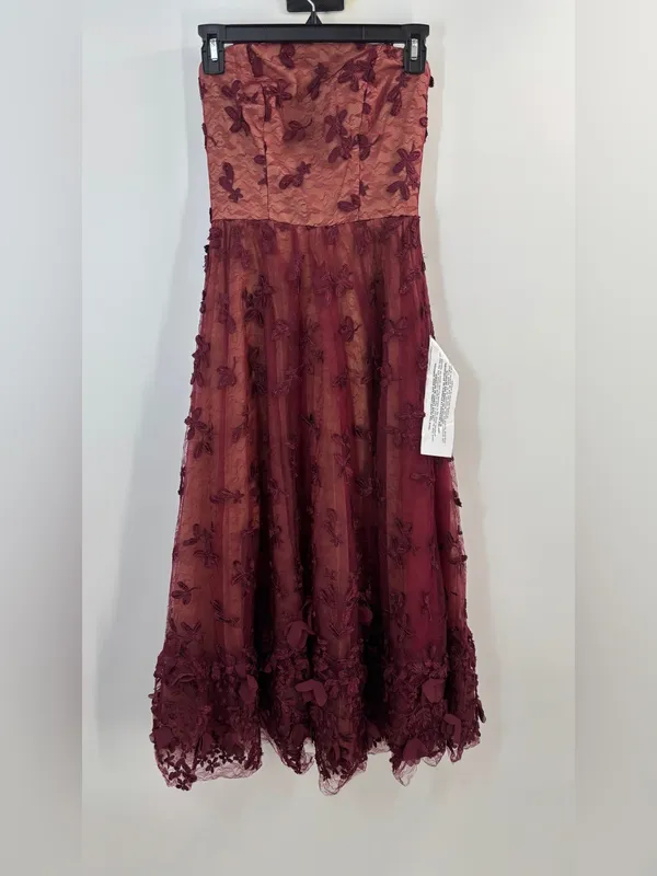 Dress The Population Kailyn Strapless Embroidered Midi Dress - Image 4
