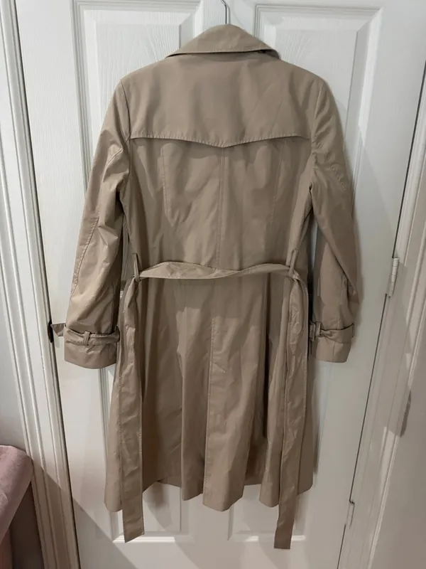 Classic Beige Women's Trench Coat with removable quilted insert Uniqlo large - Image 6