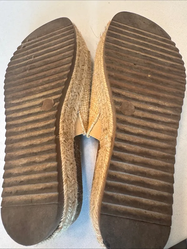 Dolce Vita Natural Raffia Slide Sandals - Image 5
