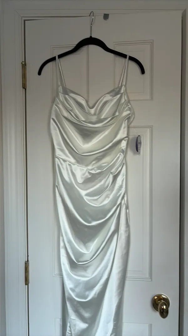 Windsor Dress Prom - Image 3
