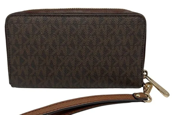 MICHAEL KORS Brown Signature Jet Set Wallet - Image 2