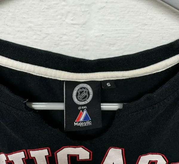 Majestic Chicago Blackhawks Tshirt - Image 4